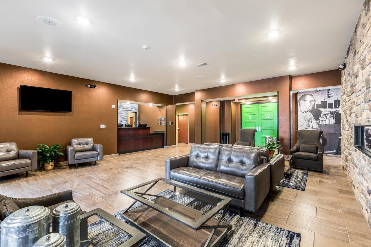 Cobblestone Hotel&Suites - Stevens Point Esterno foto